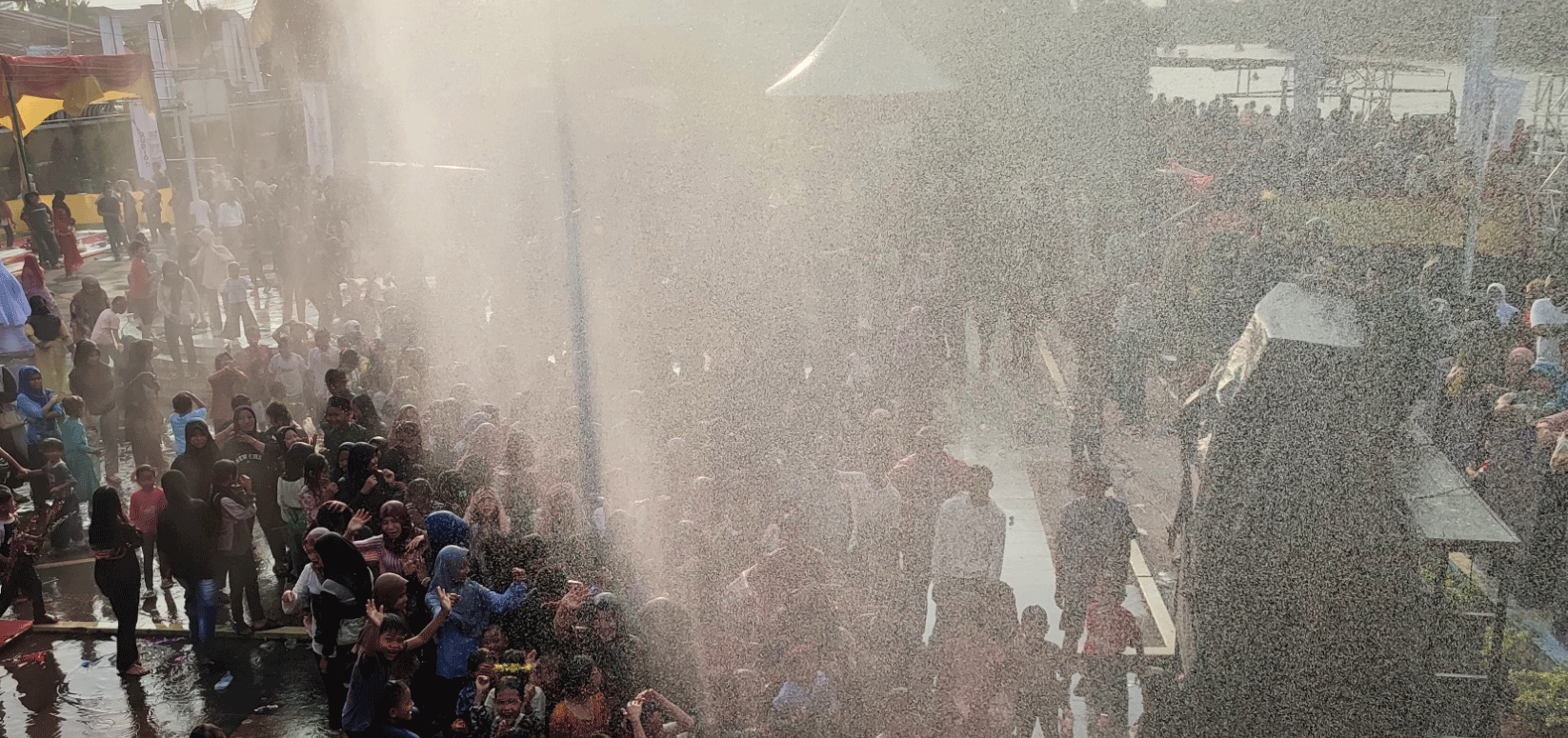 Suasana petang balimau di Pekanbaru. (riau.go.id)