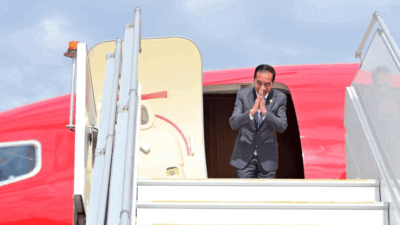 Presiden Joko Widodo bertolak kembali menuju Tanah Air, Rabu (6/3/2024) melalui Bandara Melbourne Jet Base, Melbourne, Australia. (BPMI Setpres/Muchlis Jr).