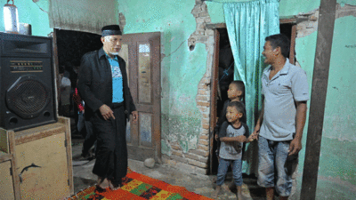 Gubernur singgah sahur di rumah warga. (Biro Adpim)