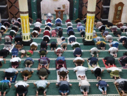 Malam Ini Saat Tarawih Pertama, Ini Persiapan Jelang ke Masjid, Jangan Bawa HP Karena Akan Merusak Ibadah