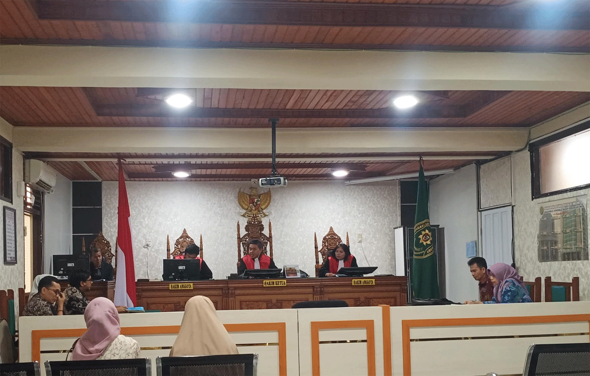 Suasana sidang sengketa tanah di Pengadilan Negeri Payakumbuh.