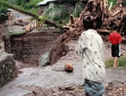 Banjir dan Longsor Hantam Pesisir Selatan, 10 Warga Dilaporkan Tertimbun, Ini Nama-namanya 6 Banjir dan Longsor Hantam Pesisir Selatan, 10 Warga Dilaporkan Tertimbun, Ini Nama-namanya