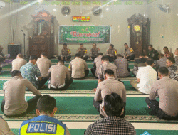 Personel Ikut Yasinan di Masjid Al-Amin, Ini Harapan Wakapolres Dharmasraya 5 Personel Ikut Yasinan di Masjid Al-Amin, Ini Harapan Wakapolres Dharmasraya