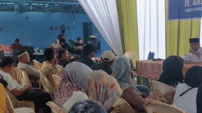 Ahmad Rius dialog dengan warga di kediamannya, Nagari Talang.