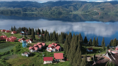 Kawasan wisata Danau Kembar di Kabupaten Solok. (kompas.com)