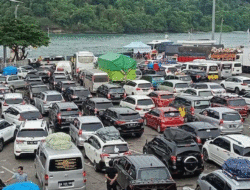 Lelah dalam Perjalanan, Pemudik ke Sumbar Sebaiknya Hidupkan Sein Kiri, Menepi Sebentar 6 Lelah dalam Perjalanan, Pemudik ke Sumbar Sebaiknya Hidupkan Sein Kiri, Menepi Sebentar