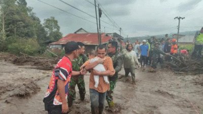 Terdampak Banjir Lahar Dingin, Sejumlah Warga Bukik Batabuah Dilarikan ke Rumah Sakit