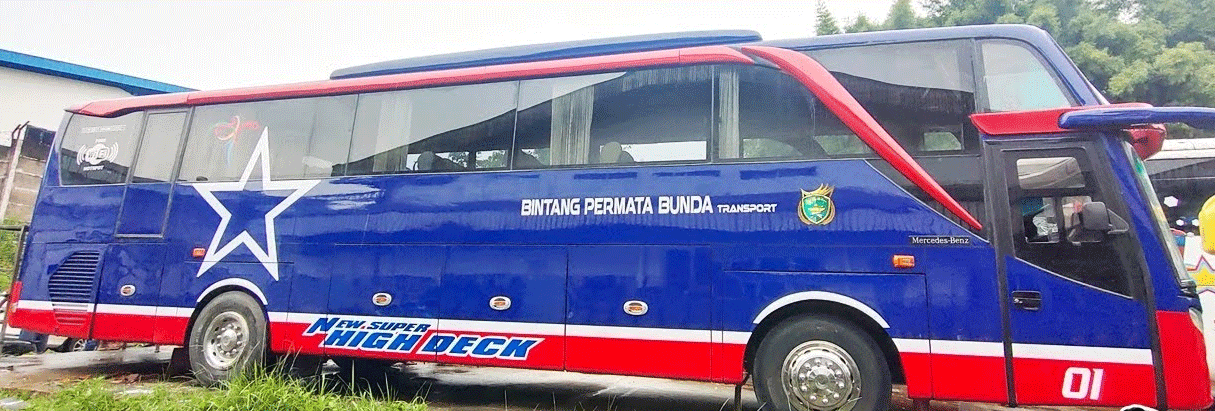 Armada bus Bintang Permata Bunda. (Ridwan Nurman)