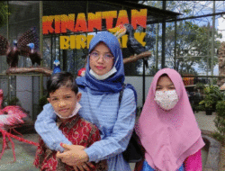 Masuk Objek Wisata di Bukittinggi Bisa Tunai dan Non Tunai, Saat Libur Lebaran Cuan Rp2,2 Miliar, Turun Dibanding Tahun Lalu 3 Masuk Objek Wisata di Bukittinggi Bisa Tunai dan Non Tunai, Saat Libur Lebaran Cuan Rp2,2 Miliar, Turun Dibanding Tahun Lalu