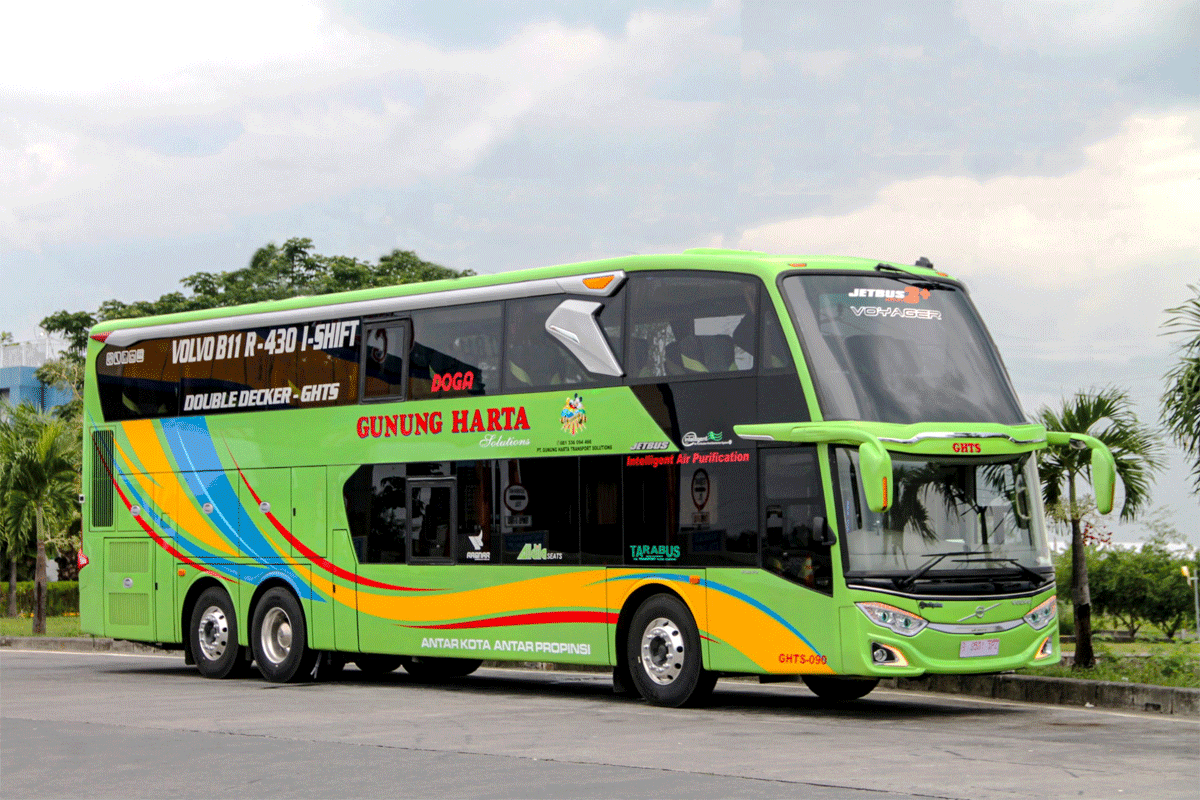 Salah satu armada bus Gunung Harta.
