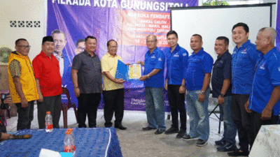 Bakal calon wali kota dan wakil wali kota daftar di Partai Demokrat Kota Gunungsitoli