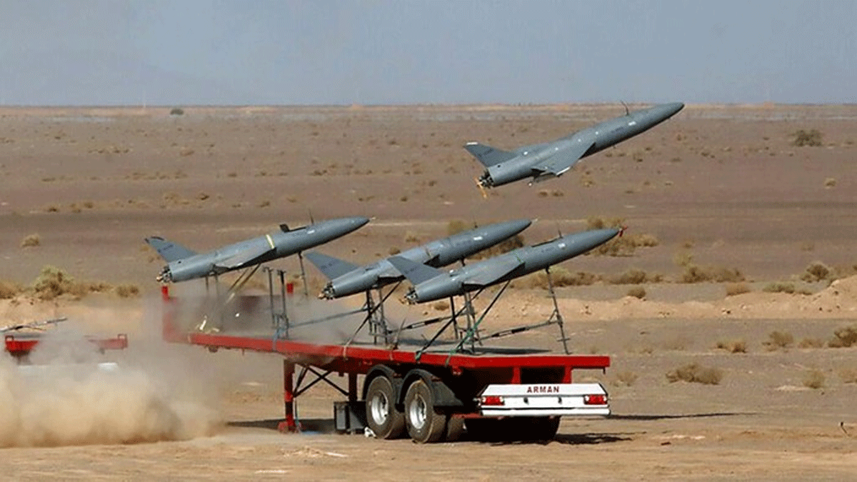 Ilustrasi drone Iran yang diarahkan ke Israel. (detikcom)