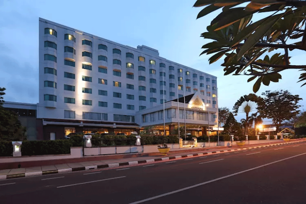 Hotel Aryaduta Pekanbaru. (surar kabar genta)
