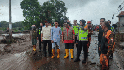 Dua Kecamatan di Agam Diterjang Banjir Bandang dan Lahar Dingin, Ruas Padang-Bukittinggi Terputus