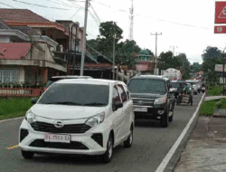 Padang-Bukittinggi Diberlakukan One Way, Nekat Menerobos Disanksi Putar Balik 12 Padang-Bukittinggi Diberlakukan One Way, Nekat Menerobos Disanksi Putar Balik