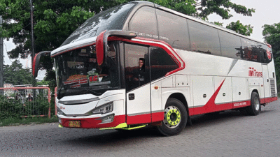 Salah satu armada MTrans.