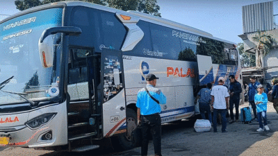 Bus Sumbar Berpacu Tingkatkan Pelayanan dan Promo ke Penumpang, Palala Berikan Voucher Makan