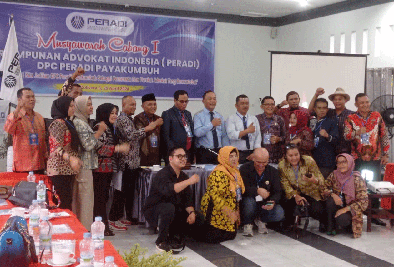 Foto bersama di sela muscab Peradi Payakumbuh