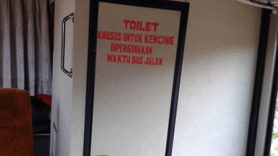 Toilet bus. (kompas.com)