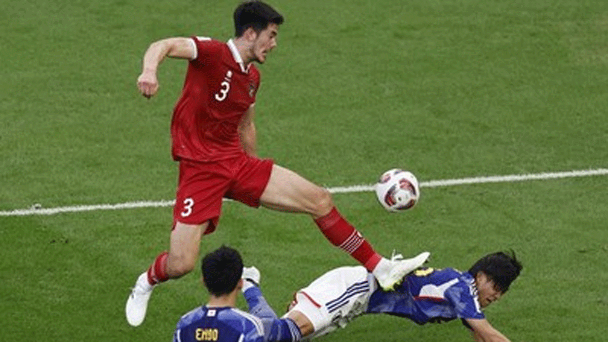 Aksi Elkan Baggot di timnas Indonesia. (cnnindonesia)