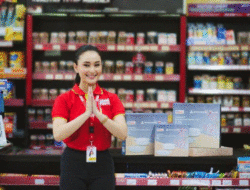 Alfamart, Banyak Promonya, Gede Pendapatannya, Investor Banyak Cuannya, Ini Buktinya