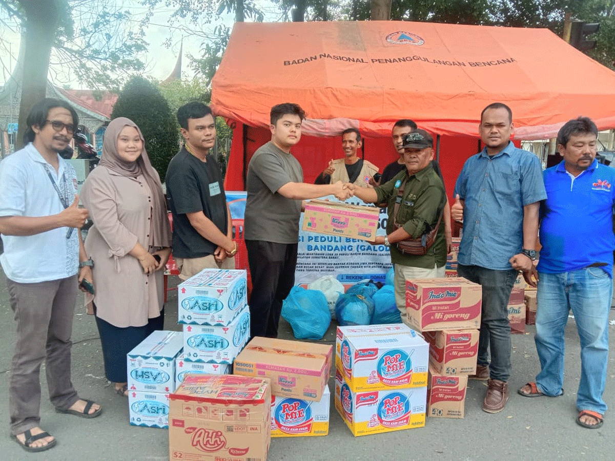 Bantuan dari dokter Efriza Naldi untuk korban bencana