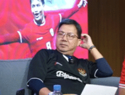 Kritik Bung Towel, Tak Enak Didengar, Tapi Perlu