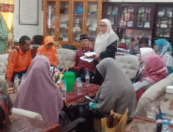 Sekolah Dijadikan Tempat Pengungsian, Murid SDN 08 Ikuti Pembelajaran Secara Daring