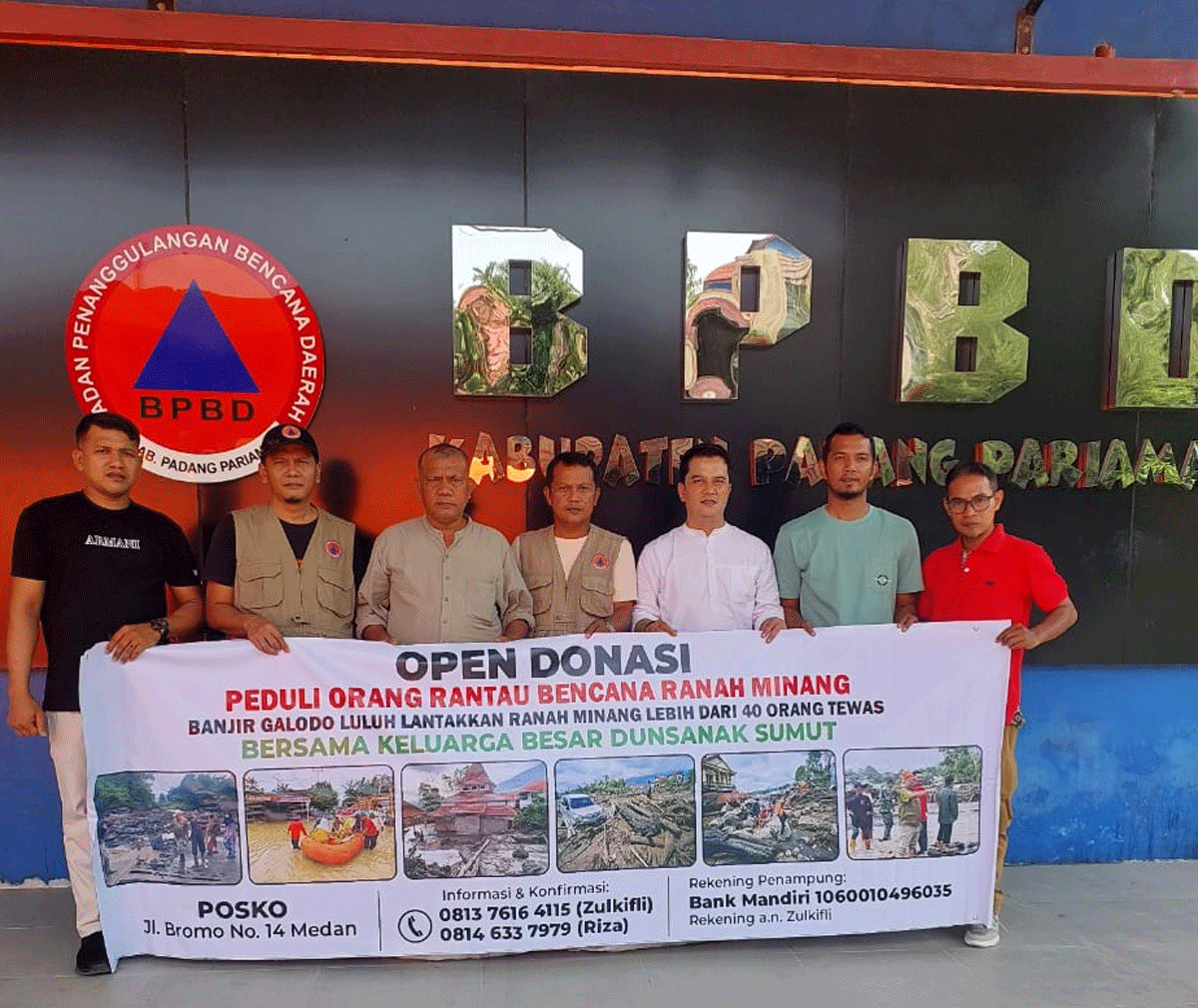 Foto Bersama usai penyerahan bantuan