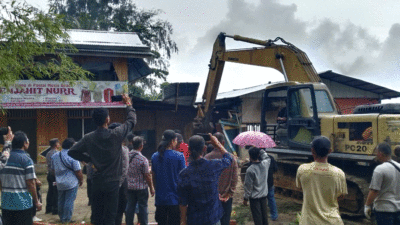 Eksekusi di Gunungsitoli, Rumah Diratakan dengan Ekskavator, Tergugat Tuding Ada Rekayasa dalam Putusan Pengadilan