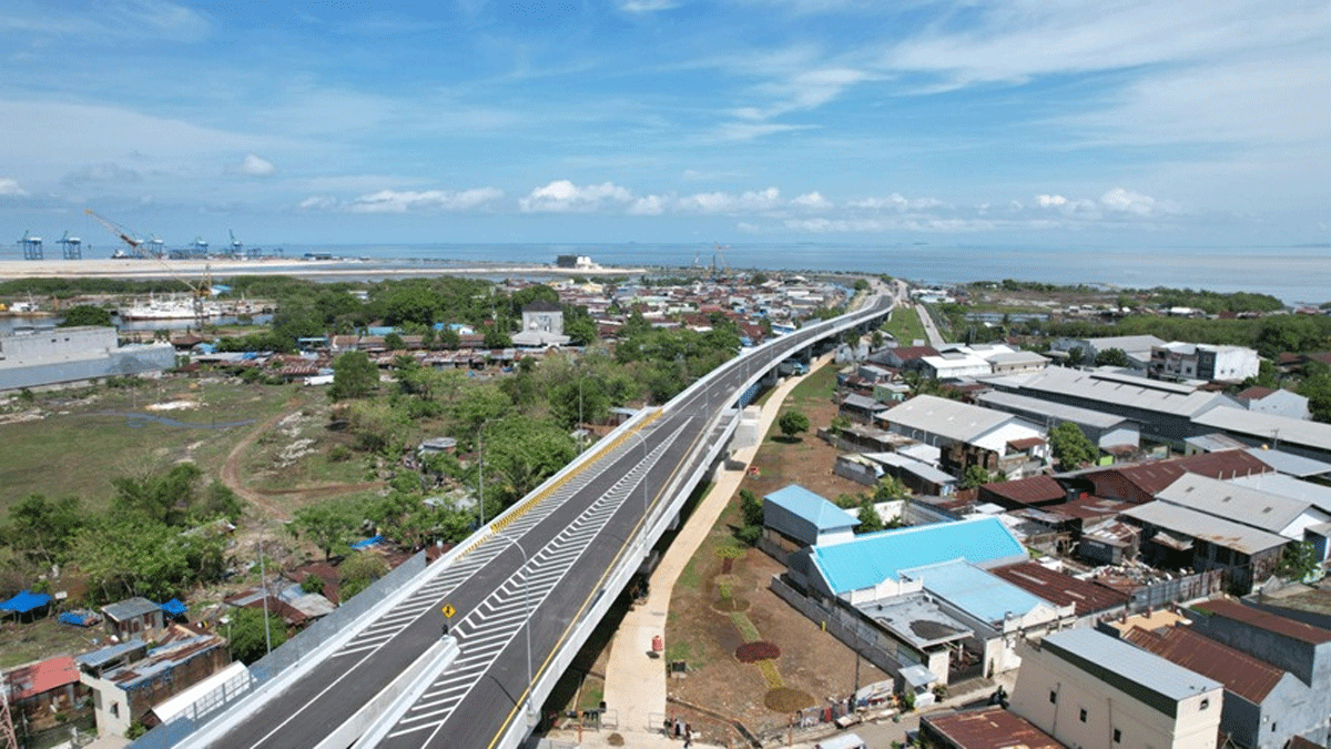 Banyak garis di sepanjang tol, tiap garis ada makna.