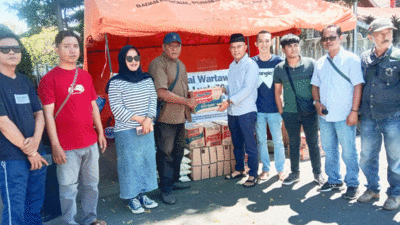 Ilson Cong Bantu Korban Banjir Bandang Melalui Balai Wartawan Luak 50 Peduli Bencana