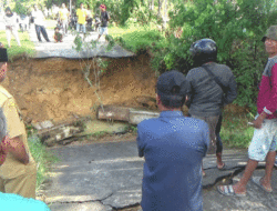 Tiga Nagari dan 16 Jorong Terisolasi di Dharmasraya, Ada Warga Melintas Saat Jembatan Ambruk, Begini Kondisi Korban