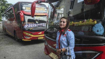 Driver bus Agra Mas, Liena Ozora. (detikcom)