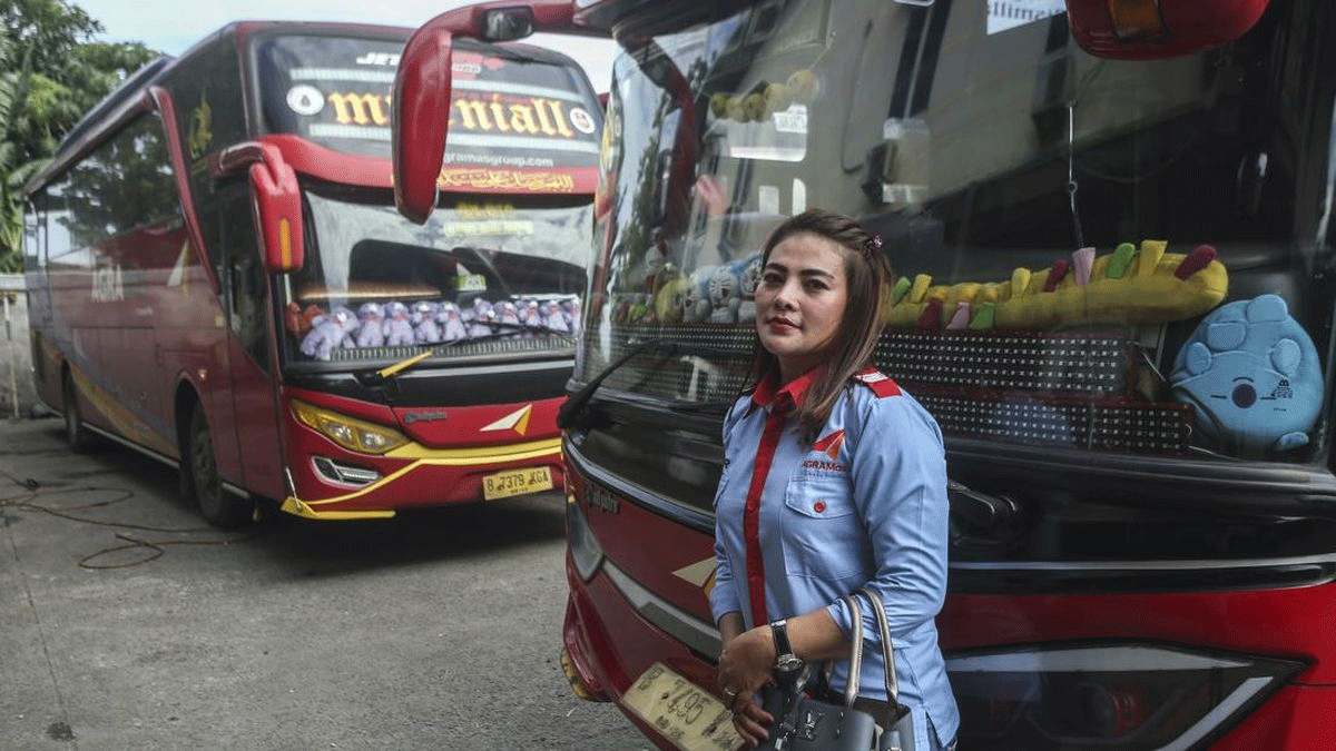Driver bus Agra Mas, Liena Ozora. (detikcom)