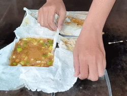 Padang Memang Surga Kuliner, Selain Gulai Tunjang yang Gadang Bana, Rumah Makan Ini Juga Sediakan Martabak Mesir 2 Padang Memang Surga Kuliner, Selain Gulai Tunjang yang Gadang Bana, Rumah Makan Ini Juga Sediakan Martabak Mesir