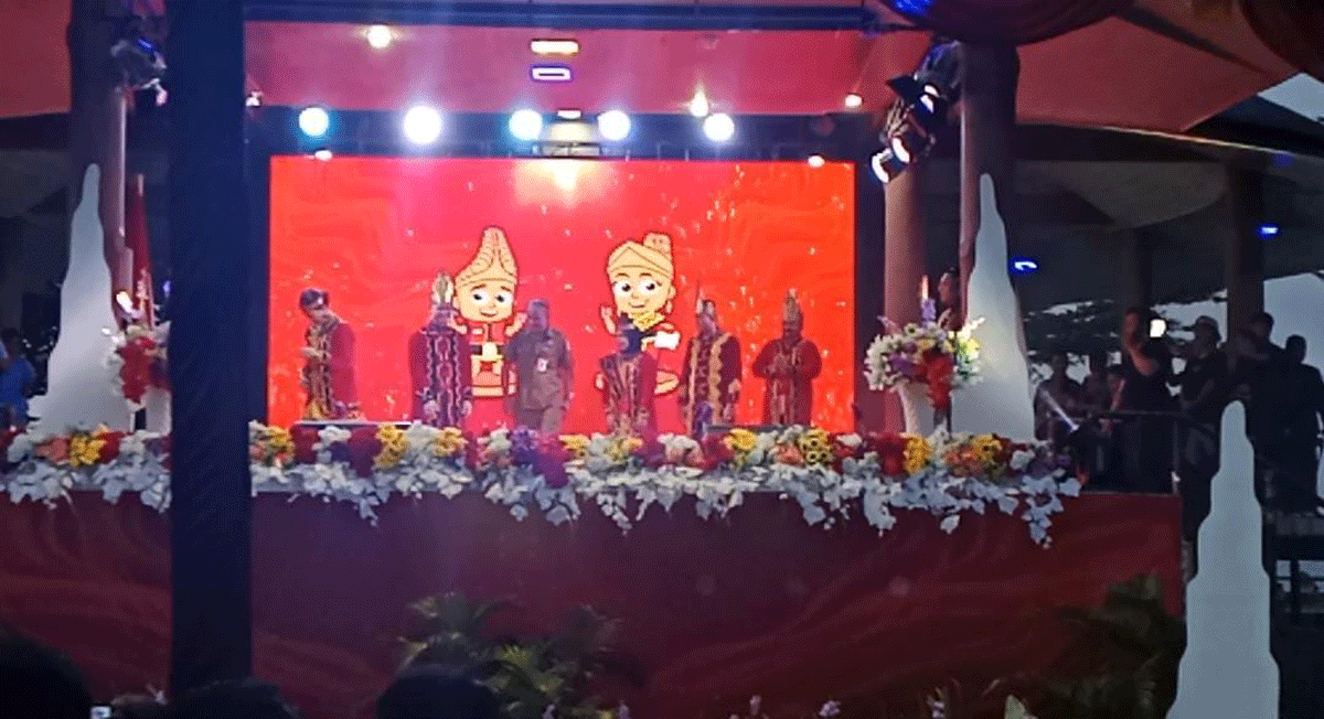 Peluncuran mascot pilkada oleh KPU Gunungsitoli