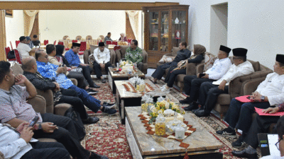 Bupati Agam, Andri Warman dialog dengan anggota DPRD Sumbar