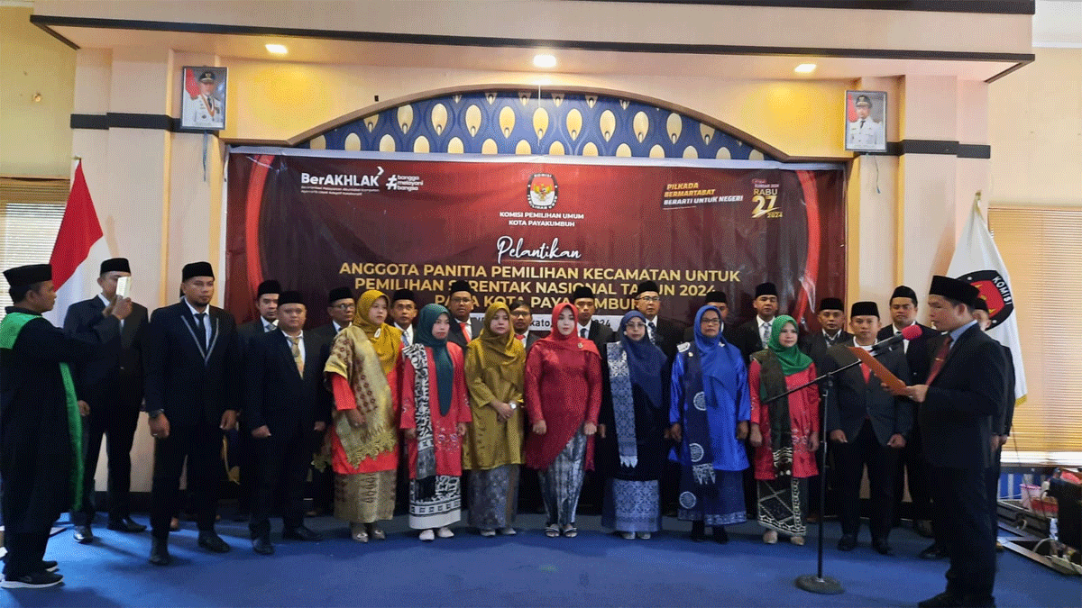 Pelantikan PPK Payakumbuh untuk melaksanakan pilkada mendatang