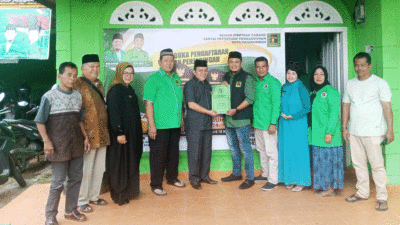 Maju pilkada, Falevi Mazni daftar ke PPP Payakumbuh