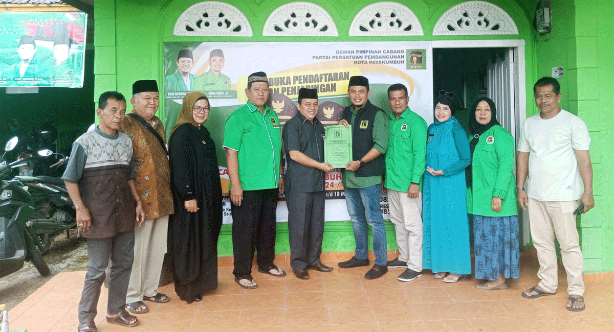 Maju pilkada, Falevi Mazni daftar ke PPP Payakumbuh