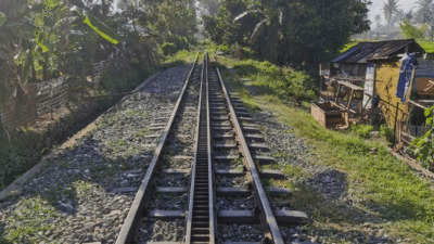 Kisah Nyata, Rel Kereta Api Bengkok di Solok Gara-gara Gempa Maret 2007