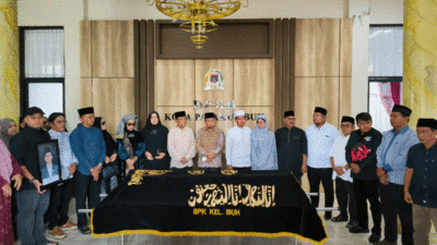 Upacara melepas jenazah anggota DPRD Payakumbuh