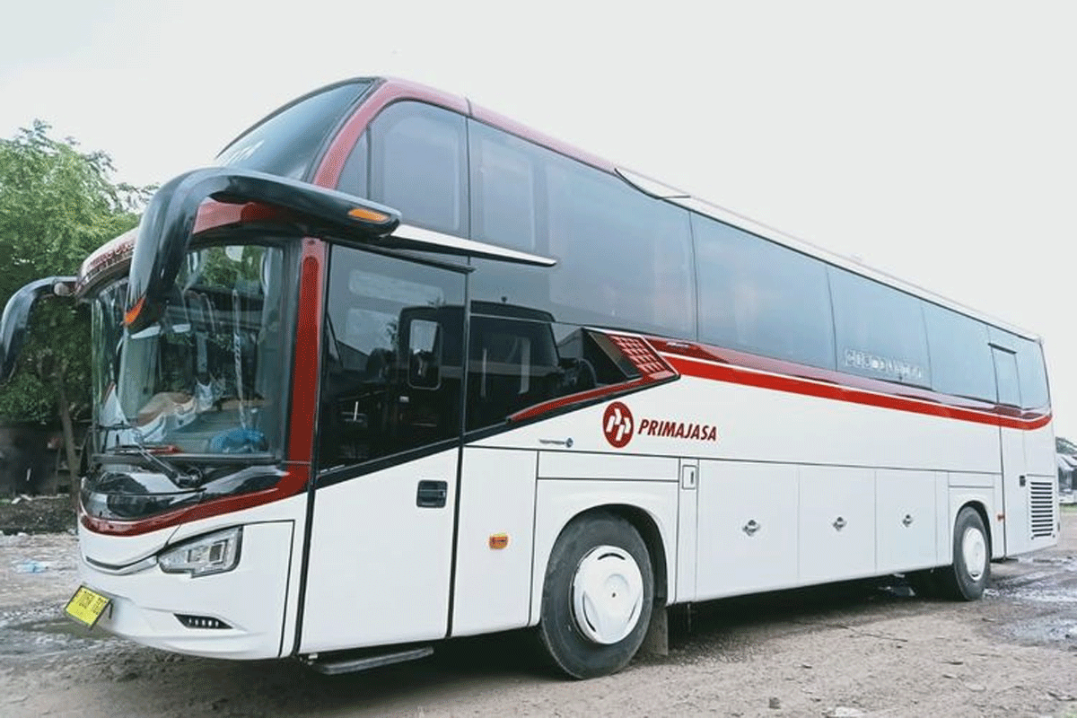 Salah satu armada bus Primajasa. (kompas.com)