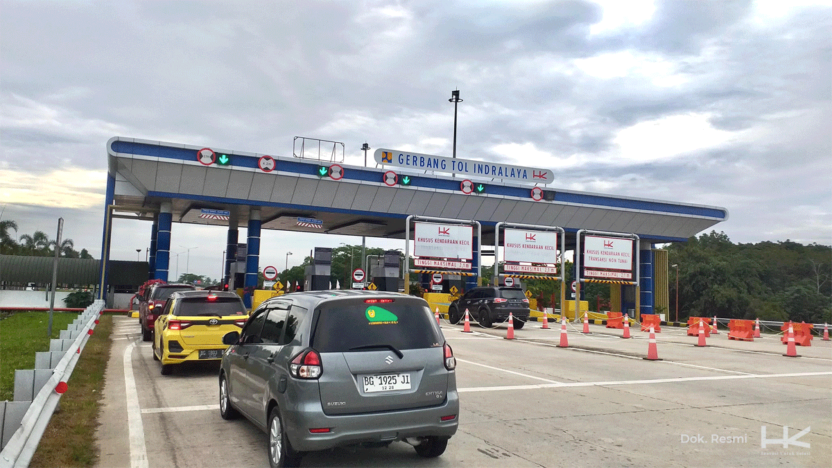 Salah satu gerbang tol di ruas Jalan Tol Trans Sumatera yang dikelola PT Hutama Karya. (dok hutama karya)