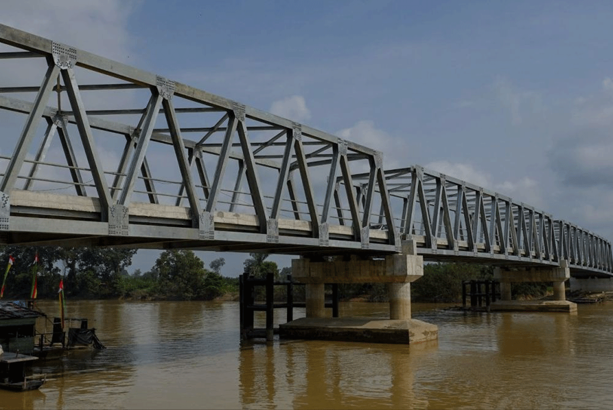 Jembatan di Desa Rantau Kasih yang diresmikan Pj Gubernur Riau. (riau.go.id)