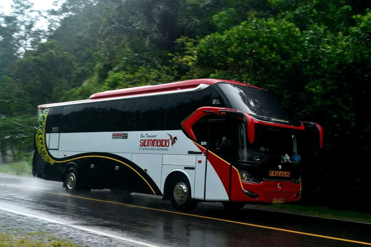 Bus Sembodo waktu pertama kali masuk Sumbar. (kompas.com)