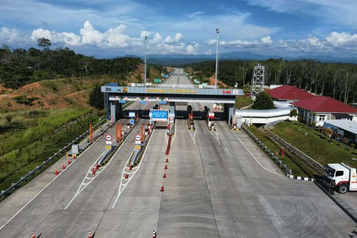 Gerbang tol di Bengkulu.