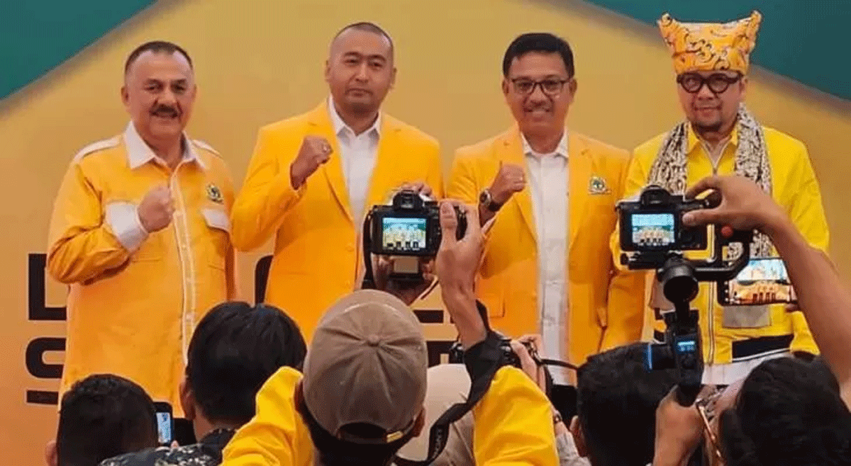 Wakil Gubernur Audy Joinaldy mundur dari PPP dan berlabuh di Partai Golongan Karya.