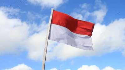 Peringati HUT RI ke-79, Warga Sumbar Diimbau Kibarkan Bendera Merah Putih Sebulan Penuh